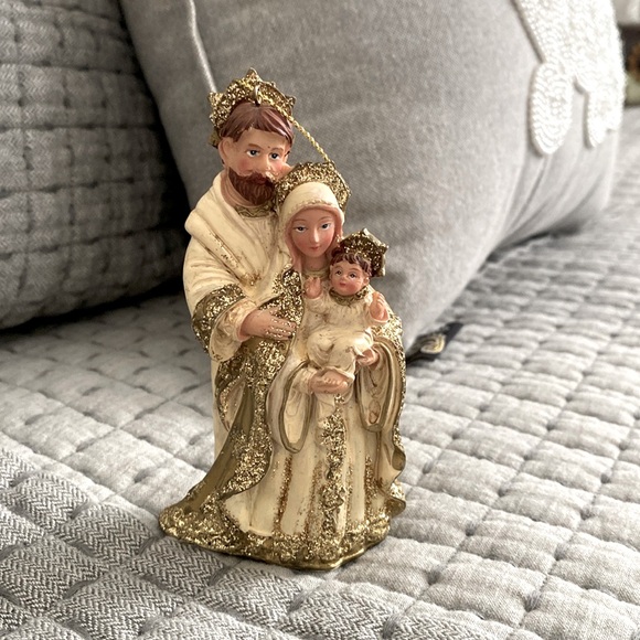 VINTAGE Christmas 🎄 ornament of the Holy Family - Picture 1 of 3